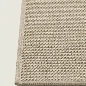 Op maat gemaakt buitenkleed fijn geweven sisal look met zandkleur